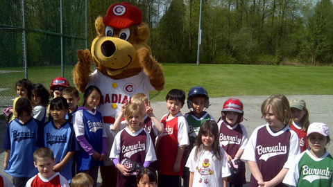 Bob Brown Bear joined Burnaby Minor Softball on Saturday for a little action on the diamond.